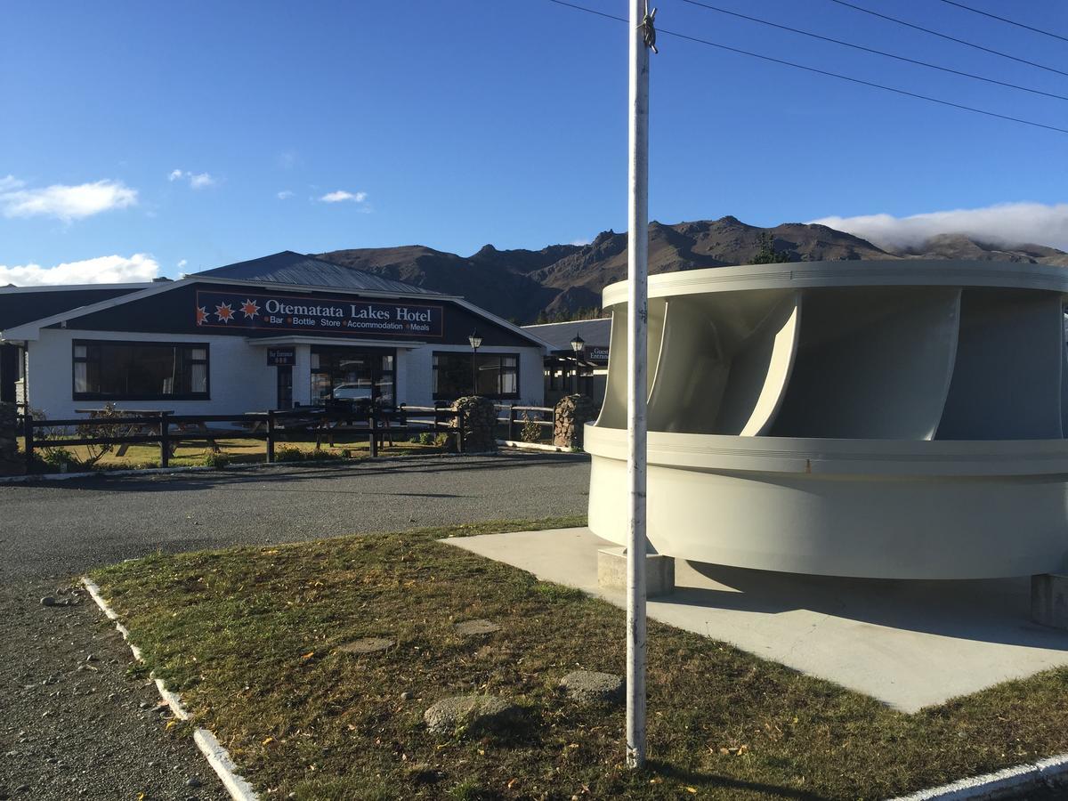 Otematata'S Best Dam Pub Exterior photo